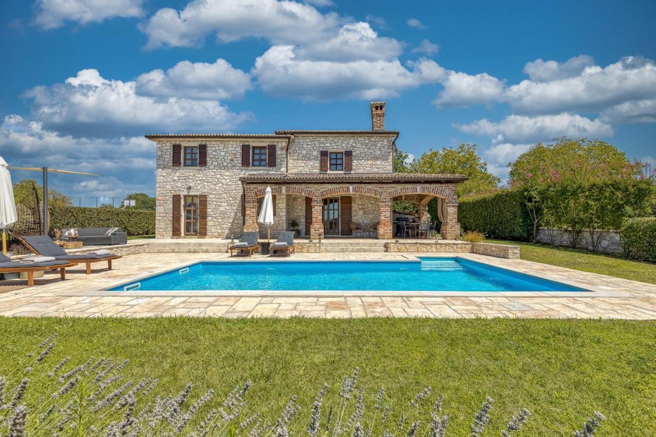 Villa Santolina Baderna Buitenkant foto