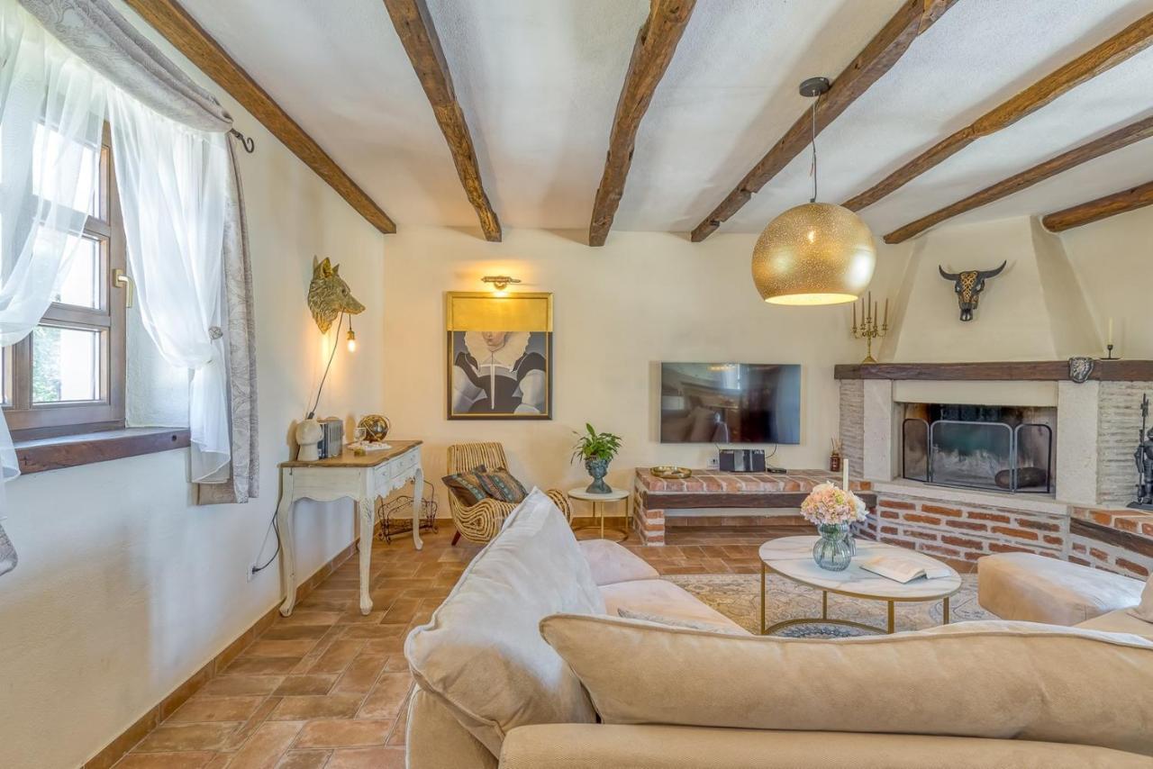 Villa Santolina Baderna Buitenkant foto