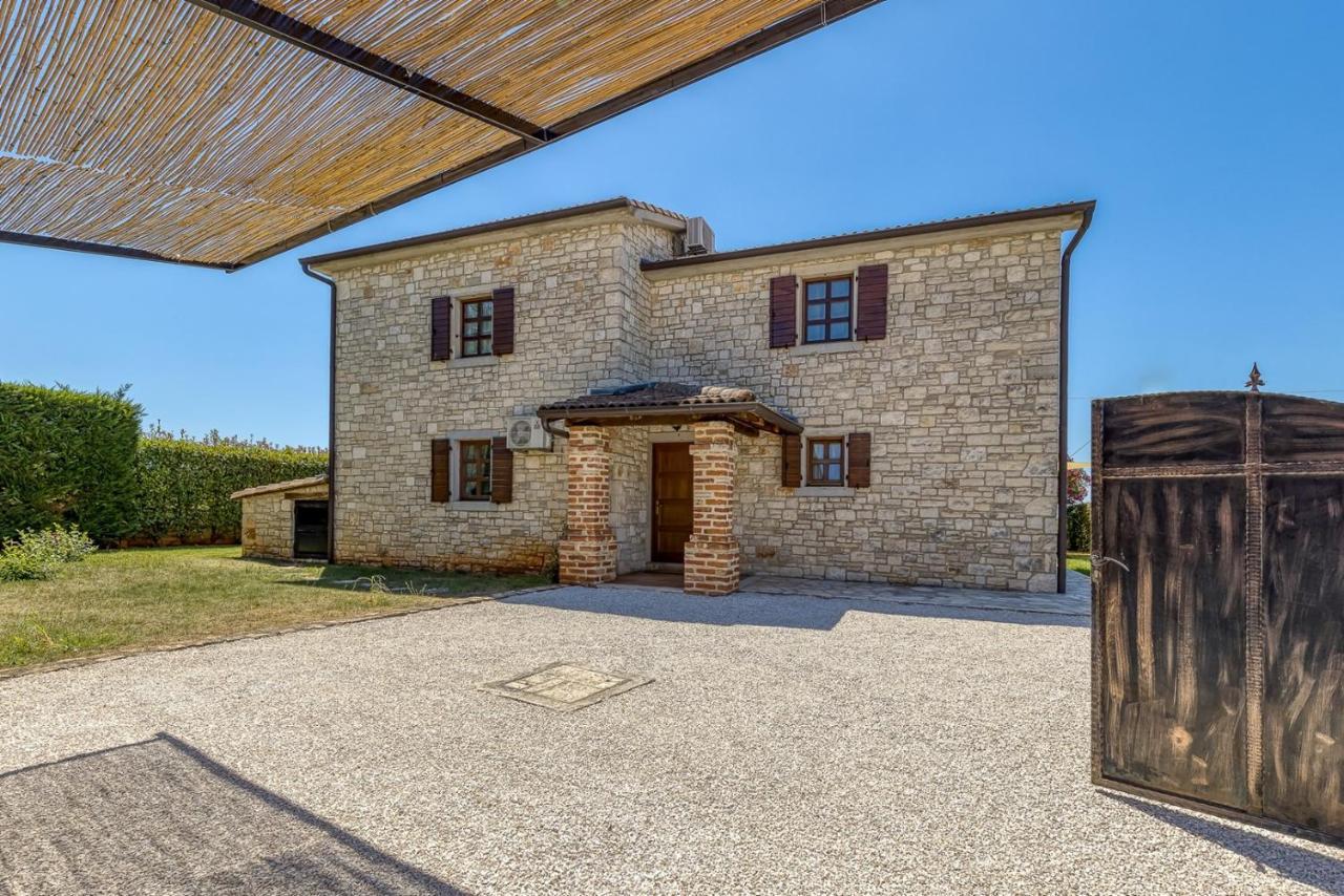 Villa Santolina Baderna Buitenkant foto